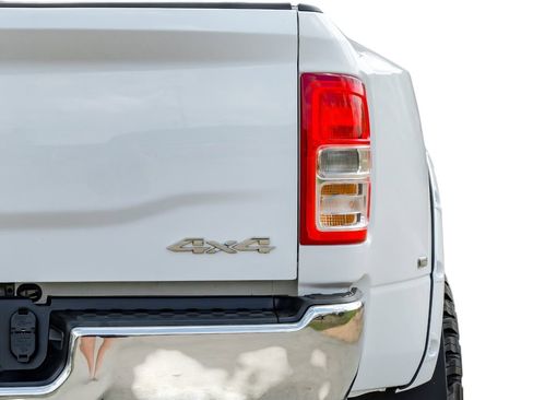 Used 2022 RAM 3500 Big Horn image 51