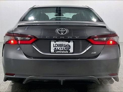 Used 2024 Toyota Camry SE image 6