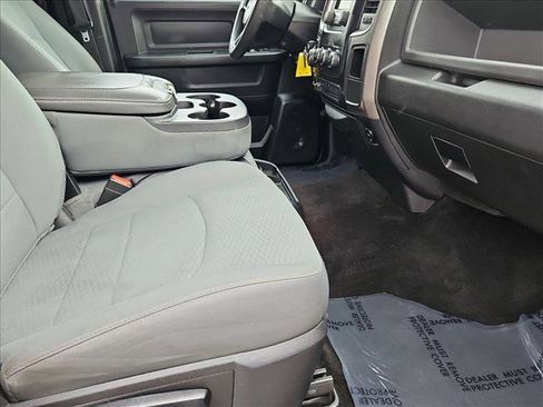 Used 2016 RAM 1500 Express image 19