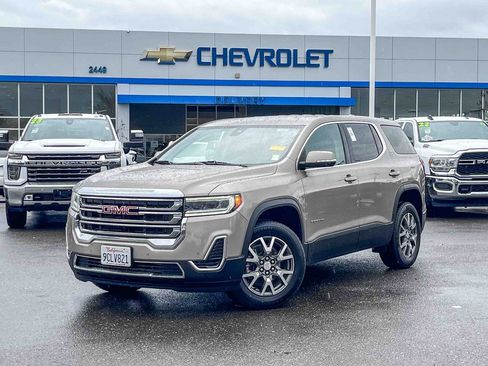 Used 2022 GMC Acadia SLE image 1