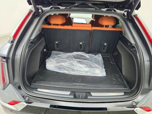Used 2026 Cadillac Optiq Luxury 2 w/ LPO, Floor Liner Package AWD/4WD image 20