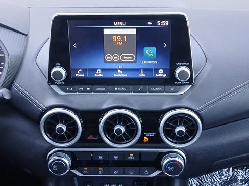 Used 2025 Nissan Sentra SV FWD image 8