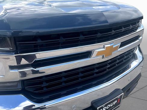 Used 2022 Chevrolet Silverado 1500 LT w/ Z71 Off-Road Package AWD/4WD image 30