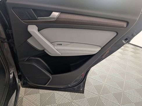 Used 2021 Audi Q5 2.0T Premium Plus w/ Premium Plus Package image 33