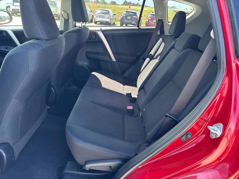 Used 2015 Toyota RAV4 LE image 20