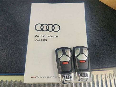 Used 2024 Audi Q5 e Prestige w/ Prestige Package image 66