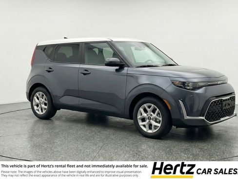 Used 2025 Kia Soul LX w/ LX Technology Package FWD image 1