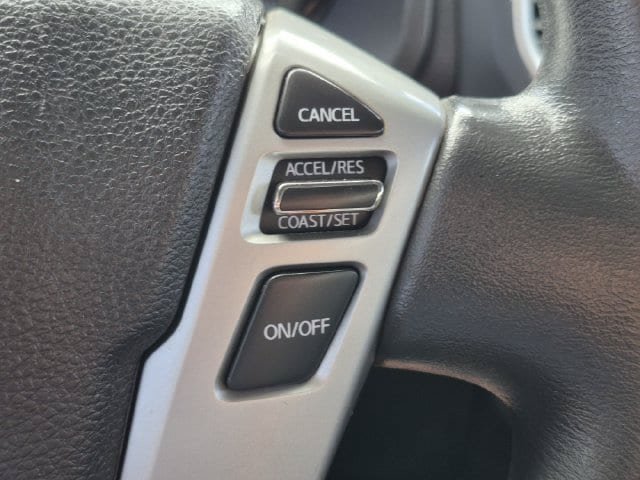Used 2018 Nissan Titan S AWD/4WD image 13