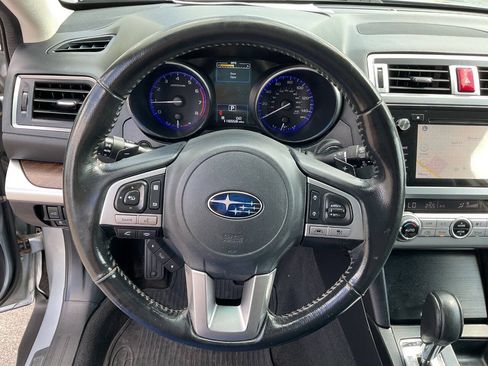 Used 2016 Subaru Outback 2.5i Limited AWD/4WD image 16