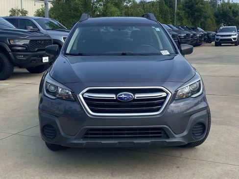 Used 2019 Subaru Outback 2.5i AWD/4WD image 2