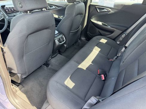 Used 2025 Chevrolet Malibu LT FWD image 19