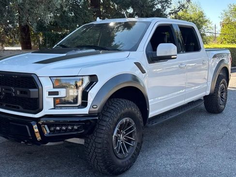 Used 2019 Ford F150 Raptor w/ Equipment Group 802A Luxury image 2