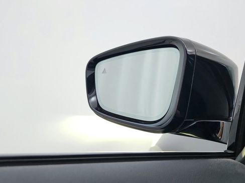 Used 2022 BMW 330i Sedan w/ M Sport Package image 15