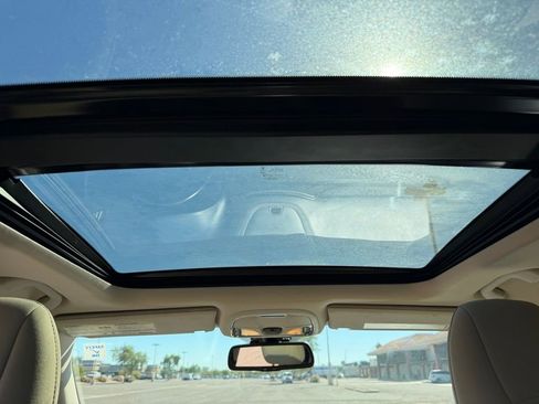 Used 2017 Jeep Cherokee 75th Anniversary image 24