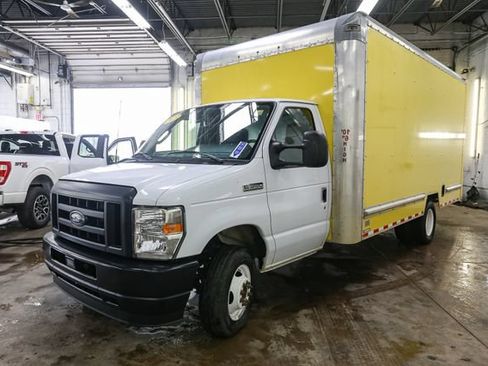 Used 2023 Ford E-350 and Econoline 350 Super Duty w/ Driver's Safety Package RWD image 5