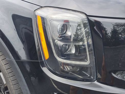 Used 2022 Kia Telluride EX w/ EX Premium Package AWD/4WD image 23
