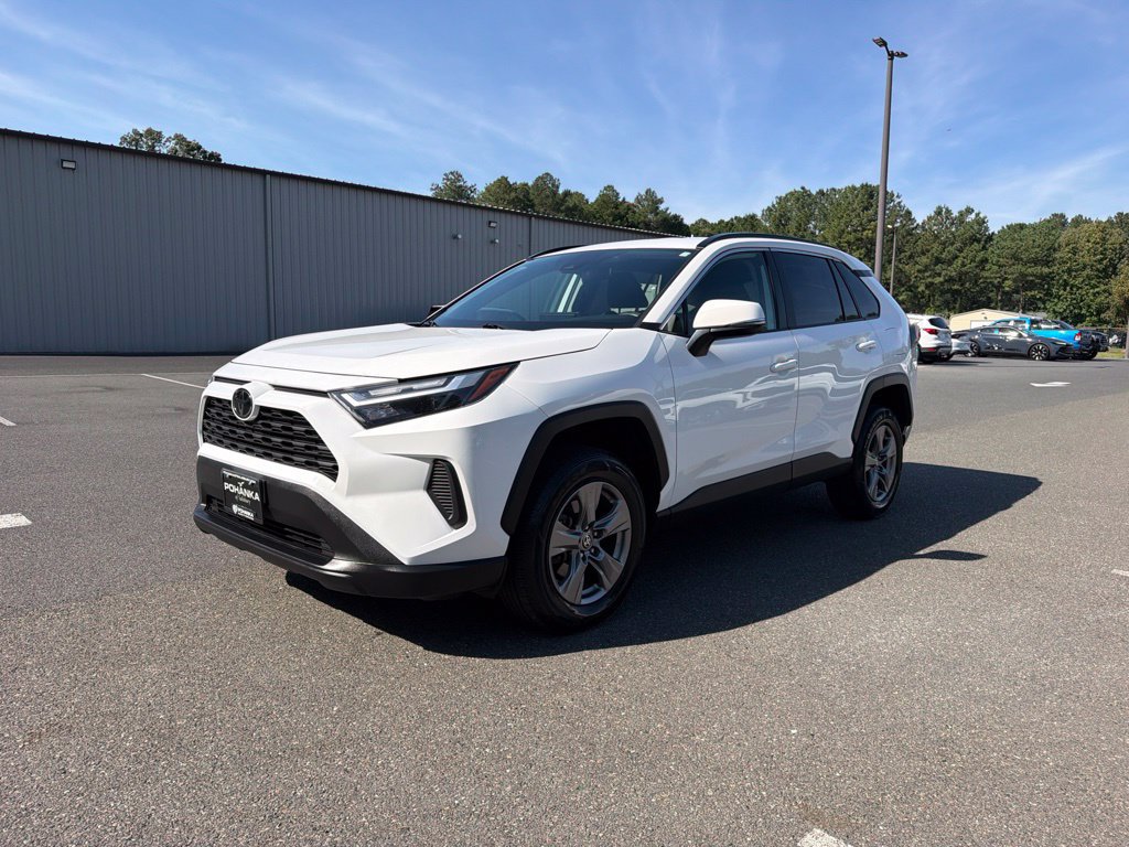 Used 2024 Toyota RAV4 XLE FWD image 2