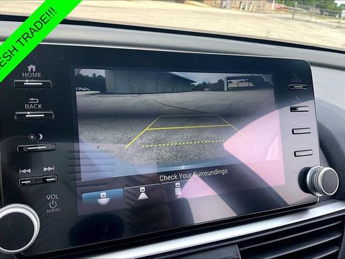 Used 2022 Honda Accord Sport image 14