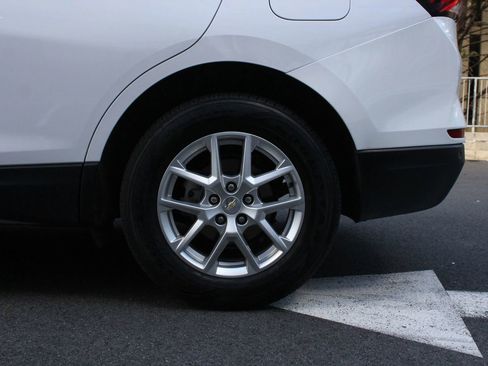 Used 2022 Chevrolet Equinox LT AWD/4WD image 10