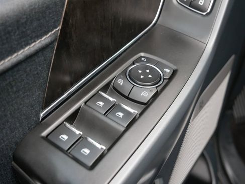 Used 2021 Ford F150 Lariat image 16