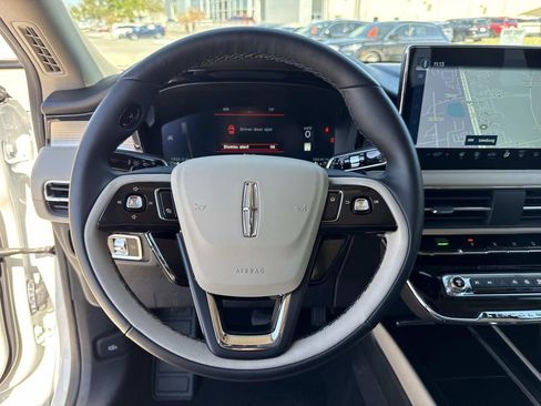 New 2026 Lincoln Corsair Premiere image 26