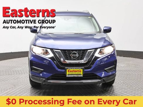 Used 2020 Nissan Rogue SV AWD/4WD image 2