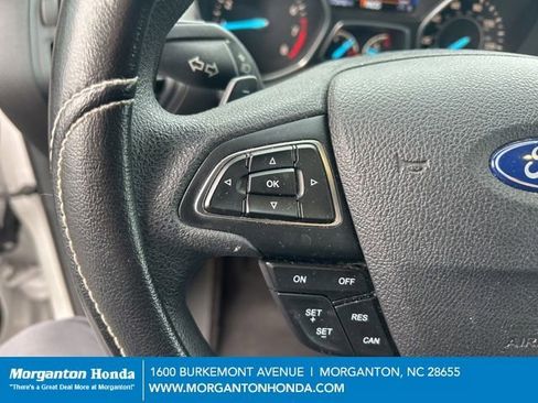 Used 2017 Ford Escape SE image 17