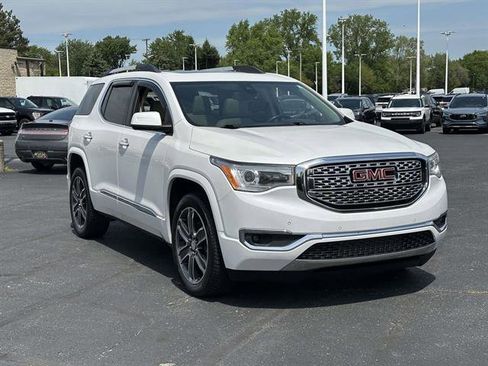 Used 2018 GMC Acadia Denali AWD/4WD image 1