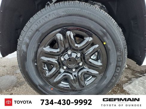 New 2026 Toyota Tundra SR image 12