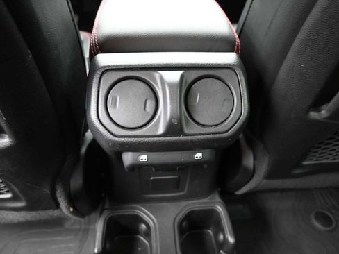 Used 2022 Jeep Gladiator Rubicon w/ LED Lighting Group AWD/4WD image 12
