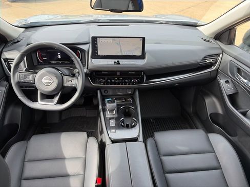 Certified 2024 Nissan Rogue SL w/ SL Premium Package FWD image 12
