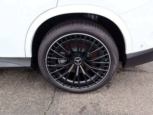 New 2025 Mercedes-Benz GLC 43 AMG 4MATIC image 9