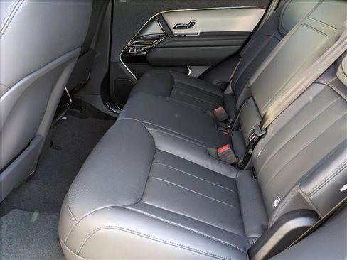 Used 2025 Land Rover Range Rover Sport Dynamic SE AWD/4WD image 17