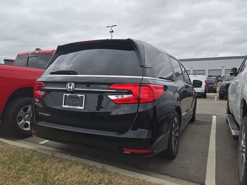 Used 2024 Honda Odyssey EX-L image 3