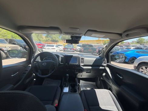 Used 2022 Nissan Frontier SV AWD/4WD image 21