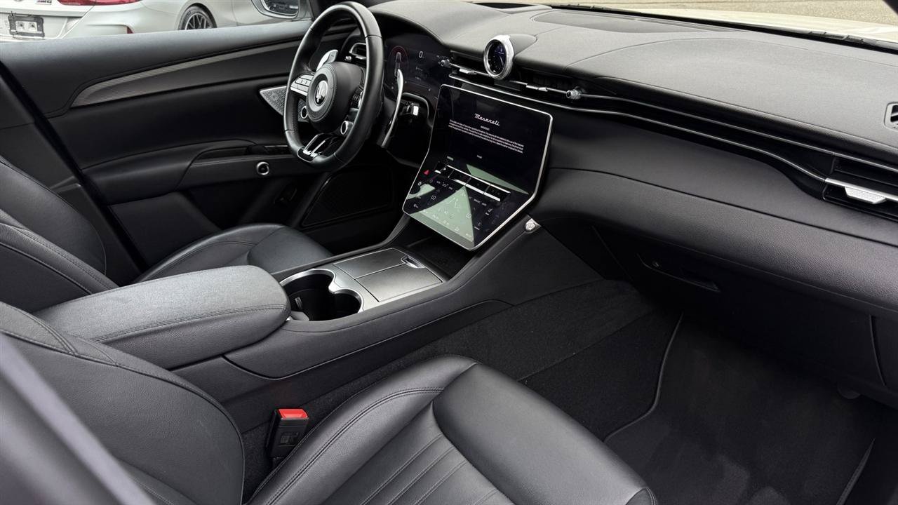 Used 2023 Maserati Grecale GT AWD/4WD image 42