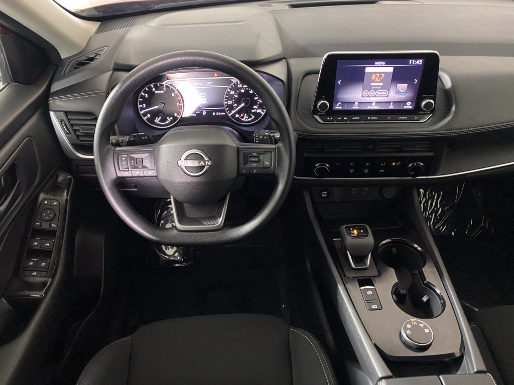 Used 2025 Nissan Rogue S AWD/4WD image 23