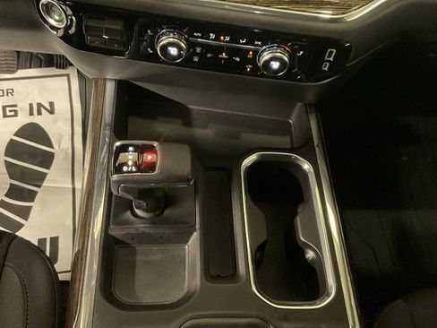 Used 2023 GMC Sierra 1500 Elevation image 18
