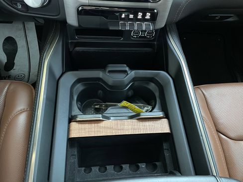 Used 2022 RAM 1500 Limited w/ Body Color Bumper Group image 24