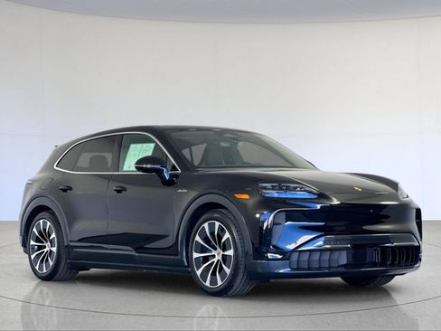 Used 2026 Porsche Cayenne Electric AWD/4WD image 10