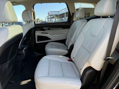 Used 2021 Kia Telluride SX w/ Nightfall Edition Package AWD/4WD image 15