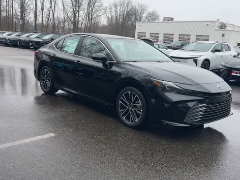 New 2026 Toyota Camry XLE image 2