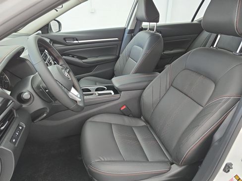 New 2025 Nissan Altima 2.5 SR w/ SR Premium Package image 14