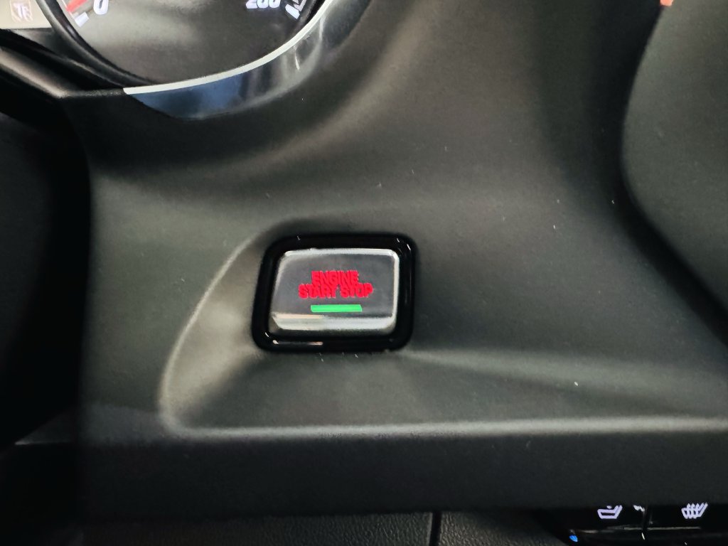 Used 2019 Chevrolet Camaro ZL1 w/ LPO, ZL1 Protection Package RWD image 19