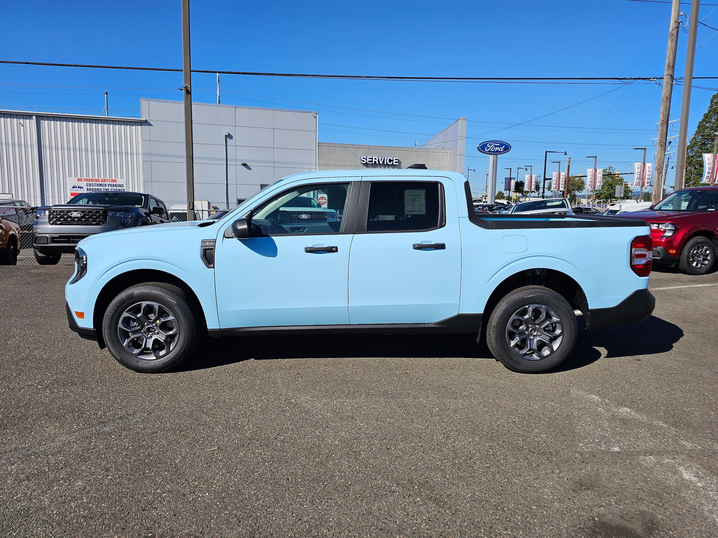 New 2026 Ford Maverick XLT w/ Equipment Group 301A AWD/4WD image 8