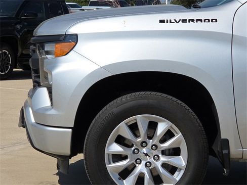 Used 2022 Chevrolet Silverado 1500 Custom w/ LPO, Dark Essentials Package image 5