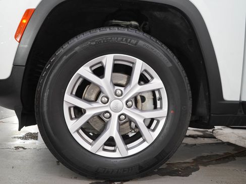 Used 2022 Jeep Grand Cherokee Limited AWD/4WD image 31