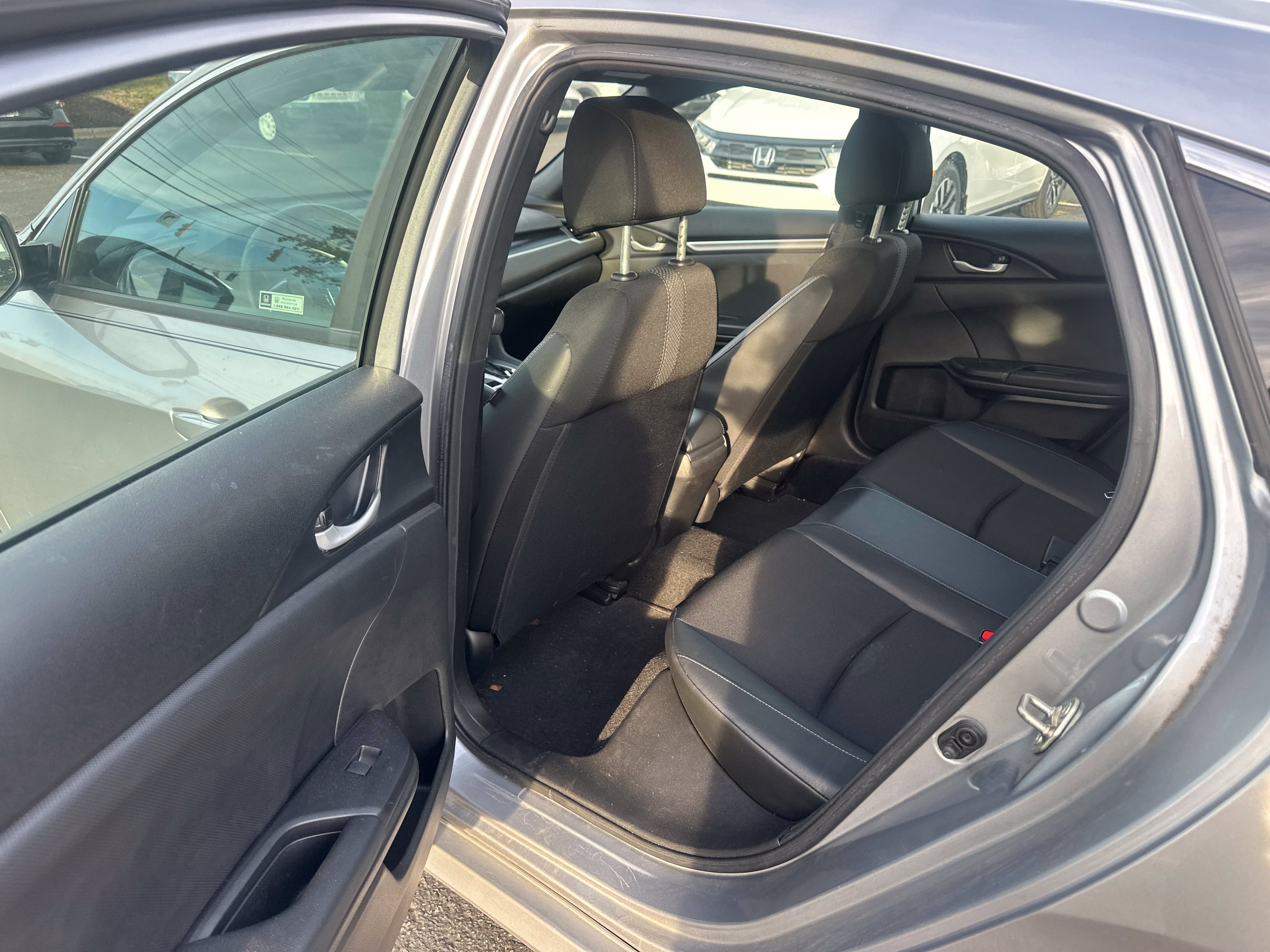 Used 2019 Honda Civic Sport image 4