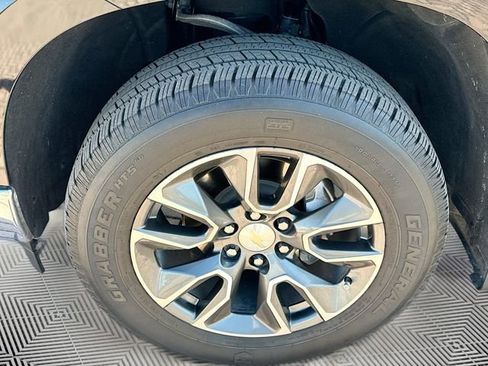 Used 2023 Chevrolet Silverado 1500 LT w/ Leather Package image 31