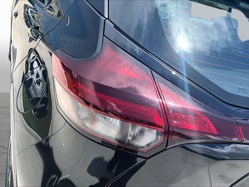 Used 2024 Nissan Kicks SR w/ SR Premium Package FWD image 27